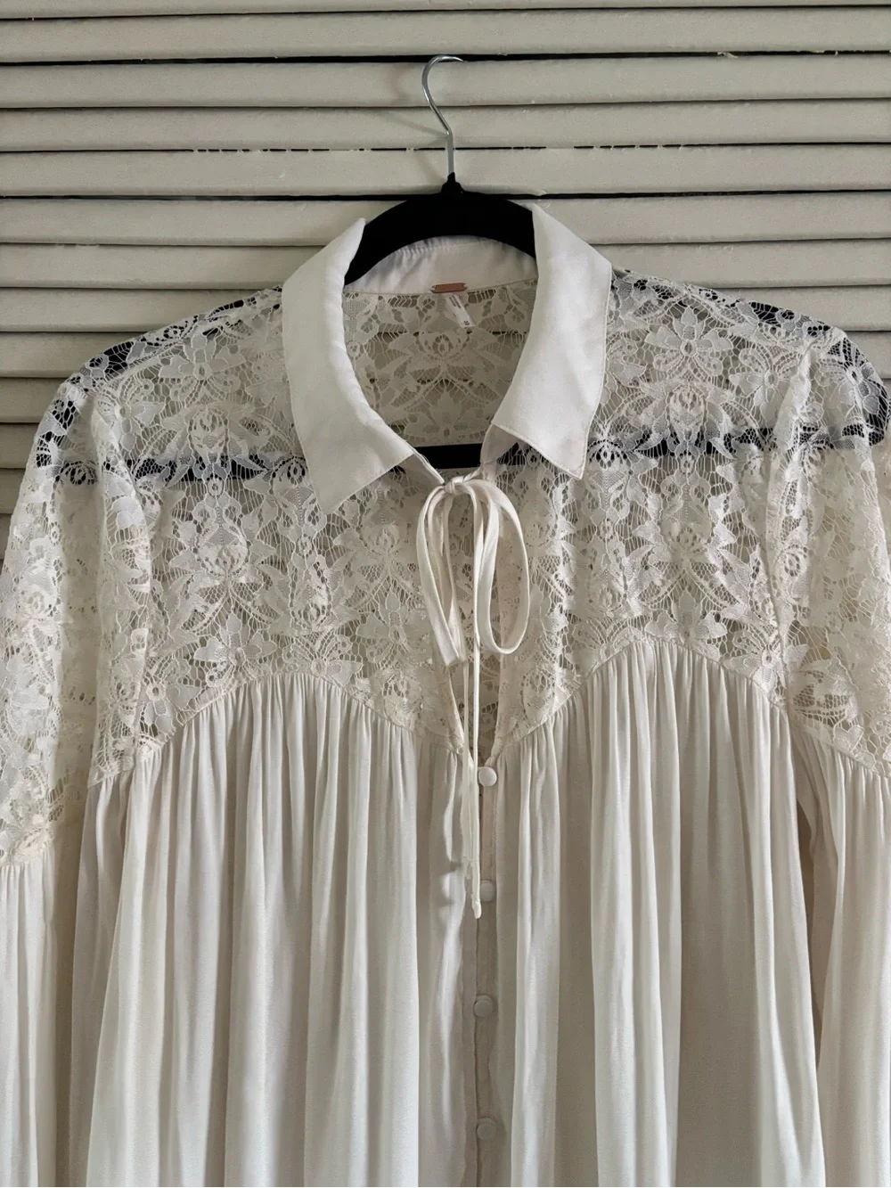 Free People Lace Tie Front Blouse size M